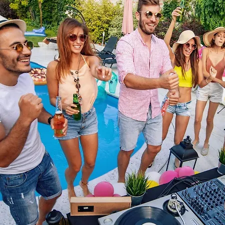 Ξενοδοχείο με διαμερίσματα Topazio Vibe & - Adults Friendly