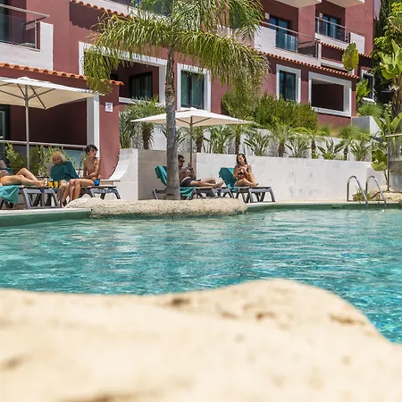 Ξενοδοχείο με διαμερίσματα Topazio Vibe & - Adults Friendly