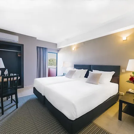 Topazio Vibe & - Adults Friendly 3* Албуфейра
